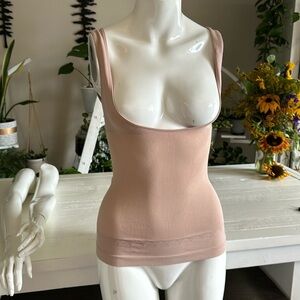 Elita XL sharewear tank top skin color